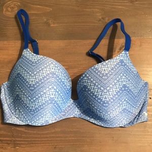 Victoria’s Secret pink push up